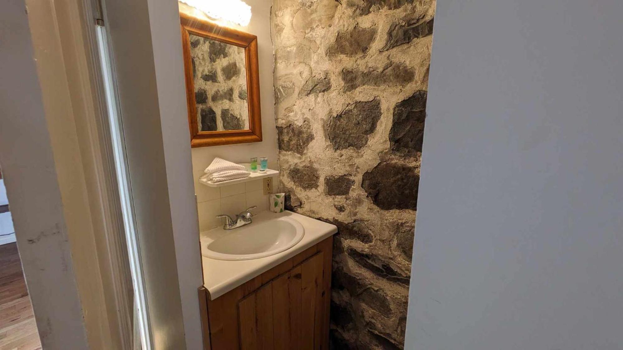 Hotel La Maison Rousseau Montmagny Habitación foto